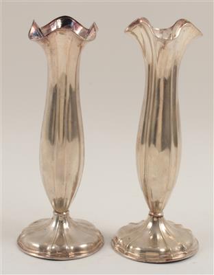 2 deutsche Vasen, - Saisonabschluss-Auktion Bilder Varia, Antiquitäten, Möbel/Design