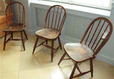 Drei Stühle, - Sommerauktion - Bilder Varia, Antiquitäten, Möbel/ Design