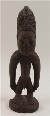 Yoruba, Nigeria: Eine männliche Zwillingsfigur 'Ibeji', Stil: Oyo. - Letní aukce
