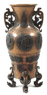 Vase auf 4 Füßen stehend, - Summer-auction