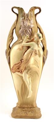 Große Vase mit Mädchenfigur, - Sommerauktion - Bilder Varia, Antiquitäten, Möbel
