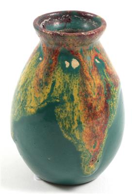 Kleine Vase, - Antiquitäten & Bilder