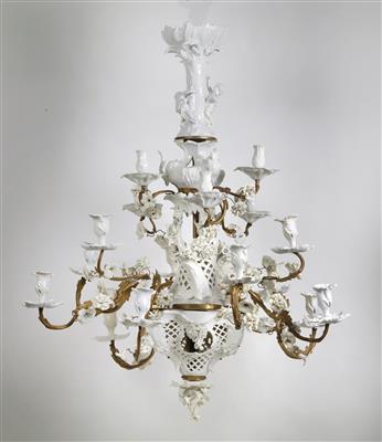 Porzellan-Luster mit 22 Kerzentüllen, - Antiquitäten (Möbel, Skulpturen, Glas und Porzellan)