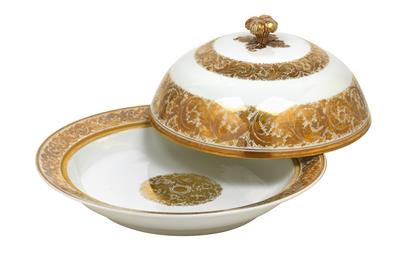 Russian warming dish and presentoir from the dinner service for Grand Princess Olga Nikolaevna, - Starožitnosti (Nábytek, Sochařská díla, Sklo, Porcelán)