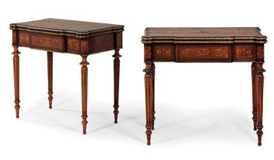 Rare pair of console tables or folding games tables, - Oggetti d'arte (mobili, sculture, Vetri e porcellane)