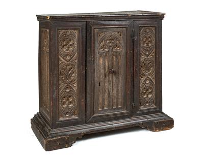 Late Gothic cabinet, - Works of Art (Furniture, Sculptures, Glass, Porcelain)