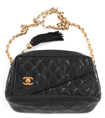 Vintage Chanel Trapezoid Flap Shoulder Bag, - Saisonabschluß-Auktion Bilder Varia, Antiquitäten, Möbel, Teppiche und Design