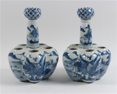 1 Paar blau-weiße Vasen, - Summer-auction
