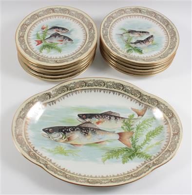 12 Fischteller, 1 ovale Platte, - Summer-auction