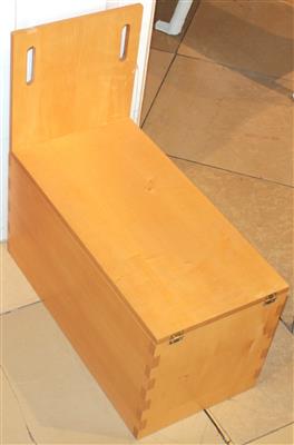 Prototyp-"Kids Box"-Kindermöbel - Letní aukce
