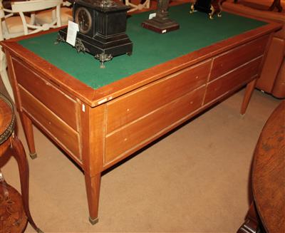 Neoklassizistischer Zentraltisch (ehem. Kegelspieltisch?), - Summer-auction