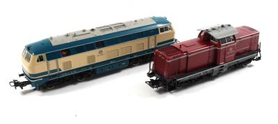 Märklin H0 3074 und 3072 Diesellok BR 216 und Verschublok BR 212, - Summer-auction