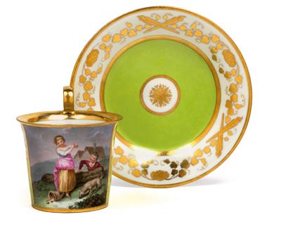A pictorial cup and saucer, - Oggetti d'arte (mobili, sculture, Vetri e porcellane)