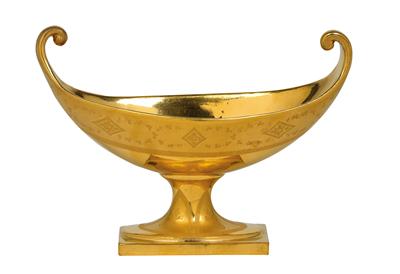 A sugar bowl with very fine painted design in ‘Leithner gold’, - Works of Art (Furniture, Sculpture, Glass and porcelain)