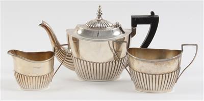 Birminghamer Teegarnitur, - Saisoneröffnungs-Auktion Antiquitäten & Bilder & Möbel und Design