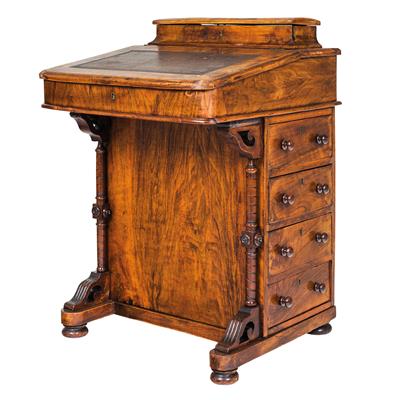 Kleiner Schreibtisch, - Saisoneröffnungs-Auktion Antiquitäten & Bilder & Möbel und Design