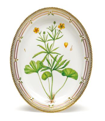 A Flora Danica platter ‘Ranunculus cassubicus L.’, - Oggetti d'arte (mobili, sculture, vetri e porcellane)