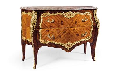 French Louis XV style salon chest of drawers, - Starožitnosti (Nábytek, Sochařská díla, Sklo, Porcelán)