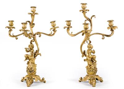 Two slightly different candelabras, - Oggetti d'arte (mobili, sculture, vetri e porcellane)