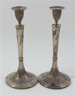 Paar Wiener Silber Kerzenleuchter von 1821, - Saisonabschluß-Auktion Bilder, Möbel und Antiquitäten