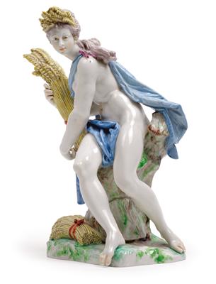 A figure of "Ceres" depicted as summer, - Oggetti d'arte (mobili, sculture, vetri, porcellane)
