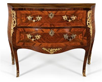 Unusual Baroque chest of drawers, - Works of Art (Furniture, Sculptures, Glass, Porcelain)