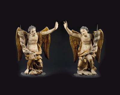 A pair of angels as candlesticks, - Oggetti d'arte