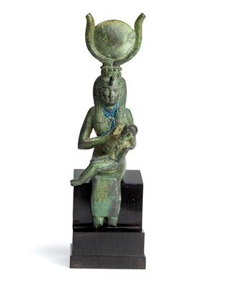 Statuette der Göttin Isis mit dem Horusknaben, - Antiquitäten und Möbel