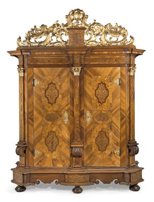 A magnificent hall cupboard, - Works of Art - Furniture, Sculptures, Glass and Porcelain