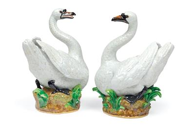 A pair of swans from the “Swan service”, - Oggetti d'arte - Mobili, sculture, vetri e porcellane