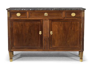 A Sideboard, - Mobili e Antiquariato