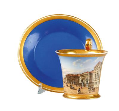 A Veduta Cup with a Saucer - “View of the Josefinum in Vienna”, - Mobili e Antiquariato