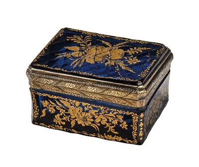 A Covered Box, - L’Art de Vivre