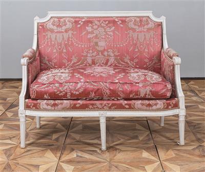 A Louis XVI Settee, - L’Art de Vivre