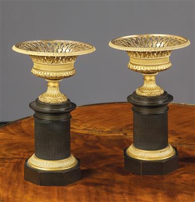 Paar Bronze- Cassoletten, - L’Art de Vivre