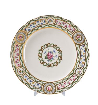 A Plate from the Service “Cartels en perles, panneaux en roses et barbeaux” for Queen Marie-Antoinette - L’Art de Vivre
