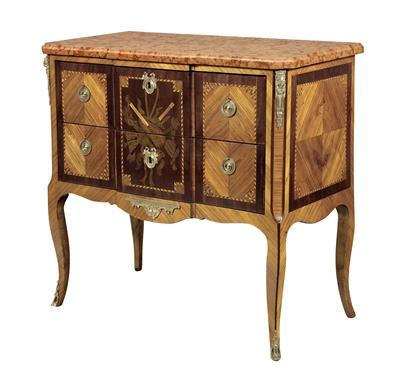 A Transition-Period Chest of Drawers from France, - Starožitnosti