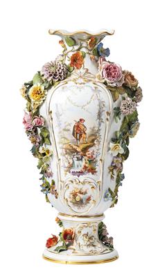 A Magnificent Vase with a Lute Player and a Lady, Meissen, - Starožitnosti