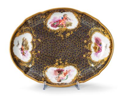 An Oval Bowl with Folds, Imperial Manufactory Vienna c. 1780, - Mobili e anitiquariato, vetri e porcellane