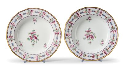 Paar Suppenteller mit "Chintz-Muster", Kaiserliche Manufaktur Wien, 1785, - Möbel; Antiquitäten & Metallarbeiten; Glas & Porzellan
