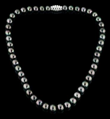 A Tahitian South Sea Cultured Pearl Necklace - La collezione Edita Gruberová