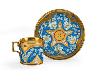 A Design Cup and Saucer, Imperial Manufactory Vienna 1803, Sorgenthal Era, and 1808, - Nábytek; starožitnosti; sklo a porcelán