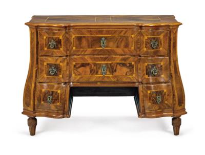 A German Baroque Chest of Drawers, - Furniture; works of art; glass and porcelain