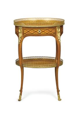 An Elegant Salon Table from France, - Furniture; works of art; glass and porcelain