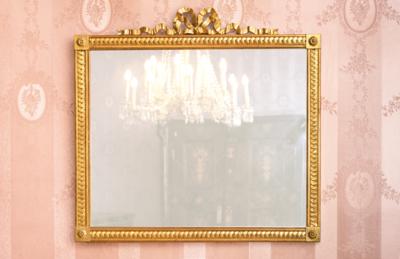 Wandspiegel im Louis XVI-Stil, - Eine Steirische Sammlung  I