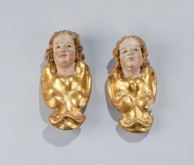 A Pair of Small Angel’s Heads with Ornament, - Štýrska Sbírka II