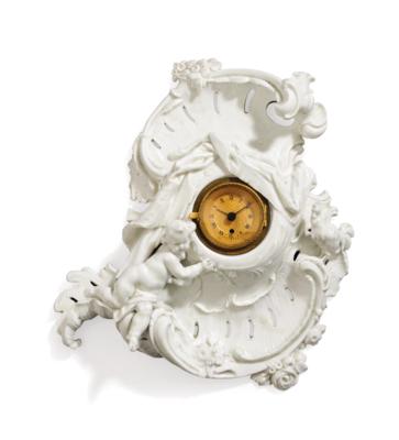 A Cartel Clock with Porcelain Case, Nymphenburg Manufactory 1760–1765, - Mobili e antiquariato, vetri e porcellane