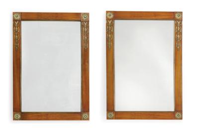 Paar klassizistische Wandspiegel, - The Otto v. Mitzlaff Collection