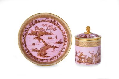 A Cup with Cover and Saucer, with Chinoiserie Decoration, Meissen 1774–1815 - Mobili e anitiquariato, vetri e porcellane
