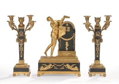 An Empire Bronze “Cercle tournant” Mantel Set “Claude Galle”, - Nábytek, starožitnosti, sklo a porcelán